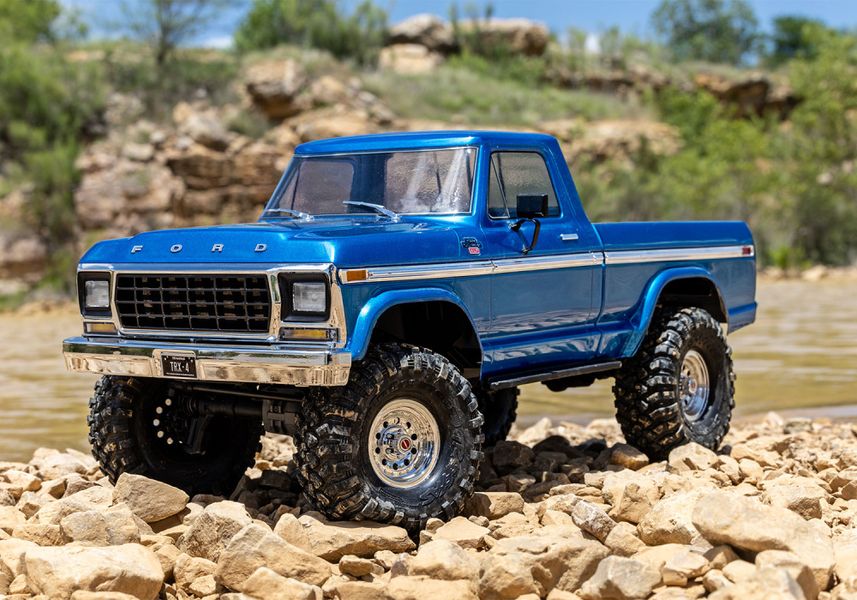 Traxxas 92144-4-BLK TRX-4 Crawler Ford F150 &acute;79 RTR Blue